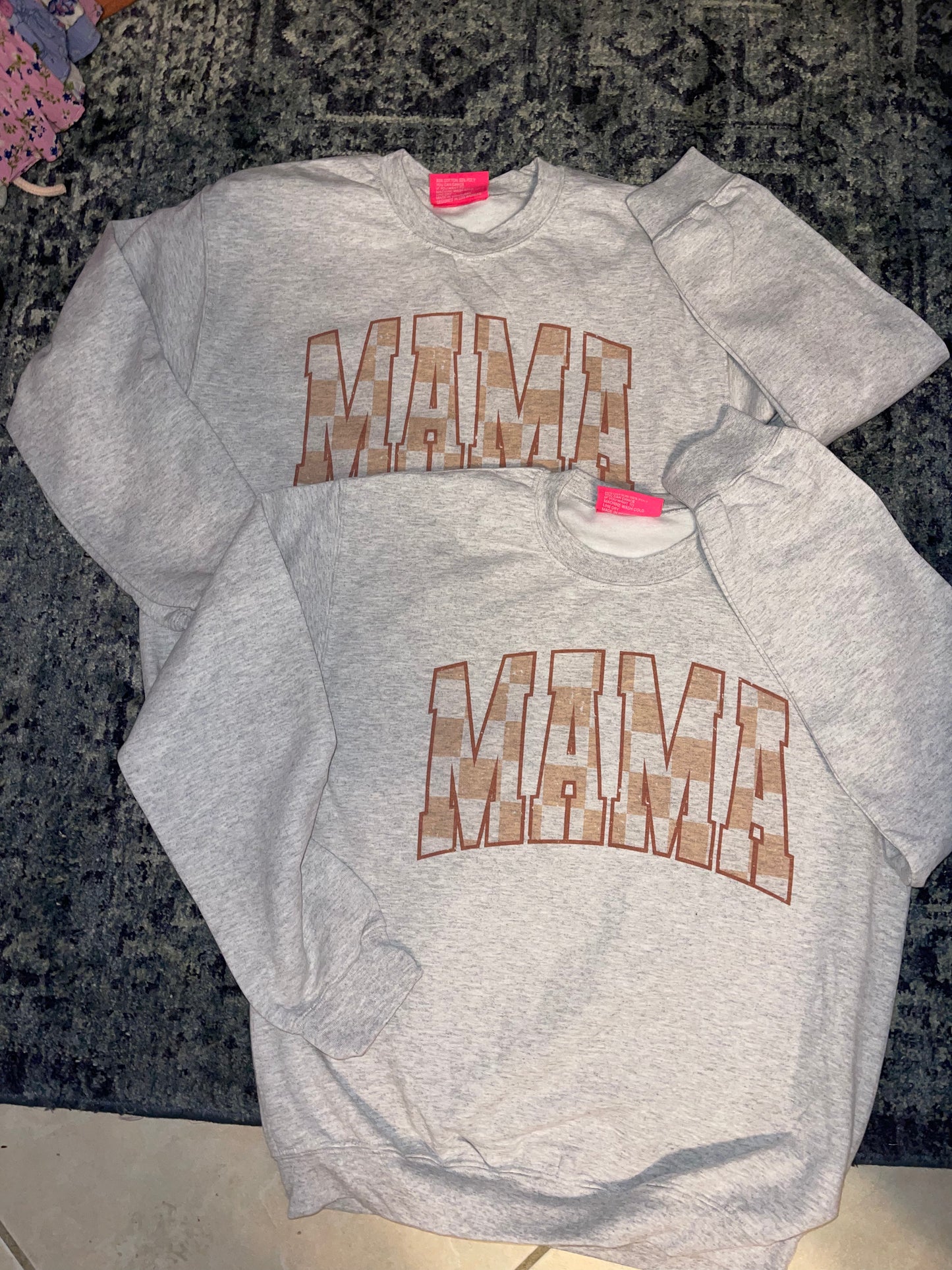 Checkered MAMA Sweatshirt