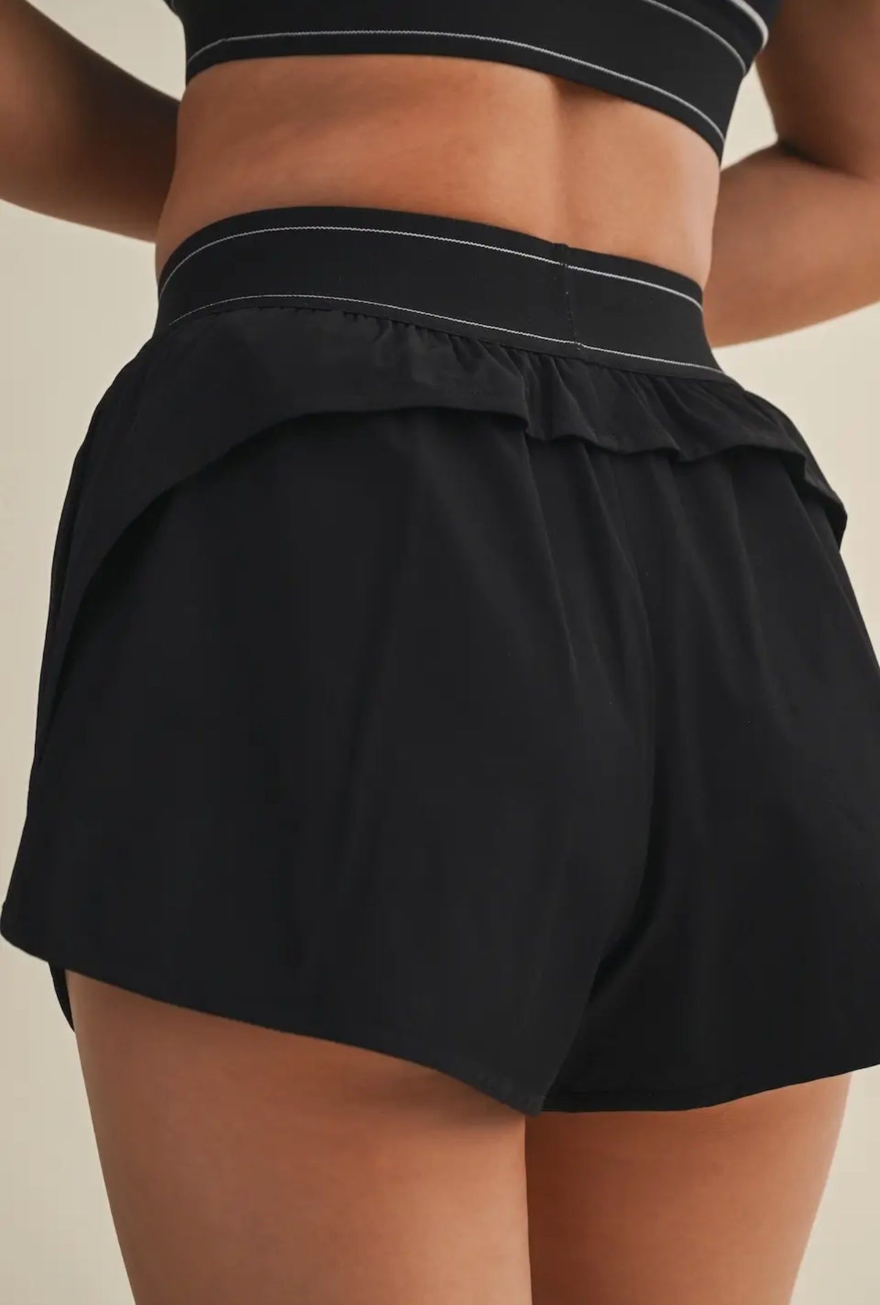 Contrast Stitch Performance Shorts