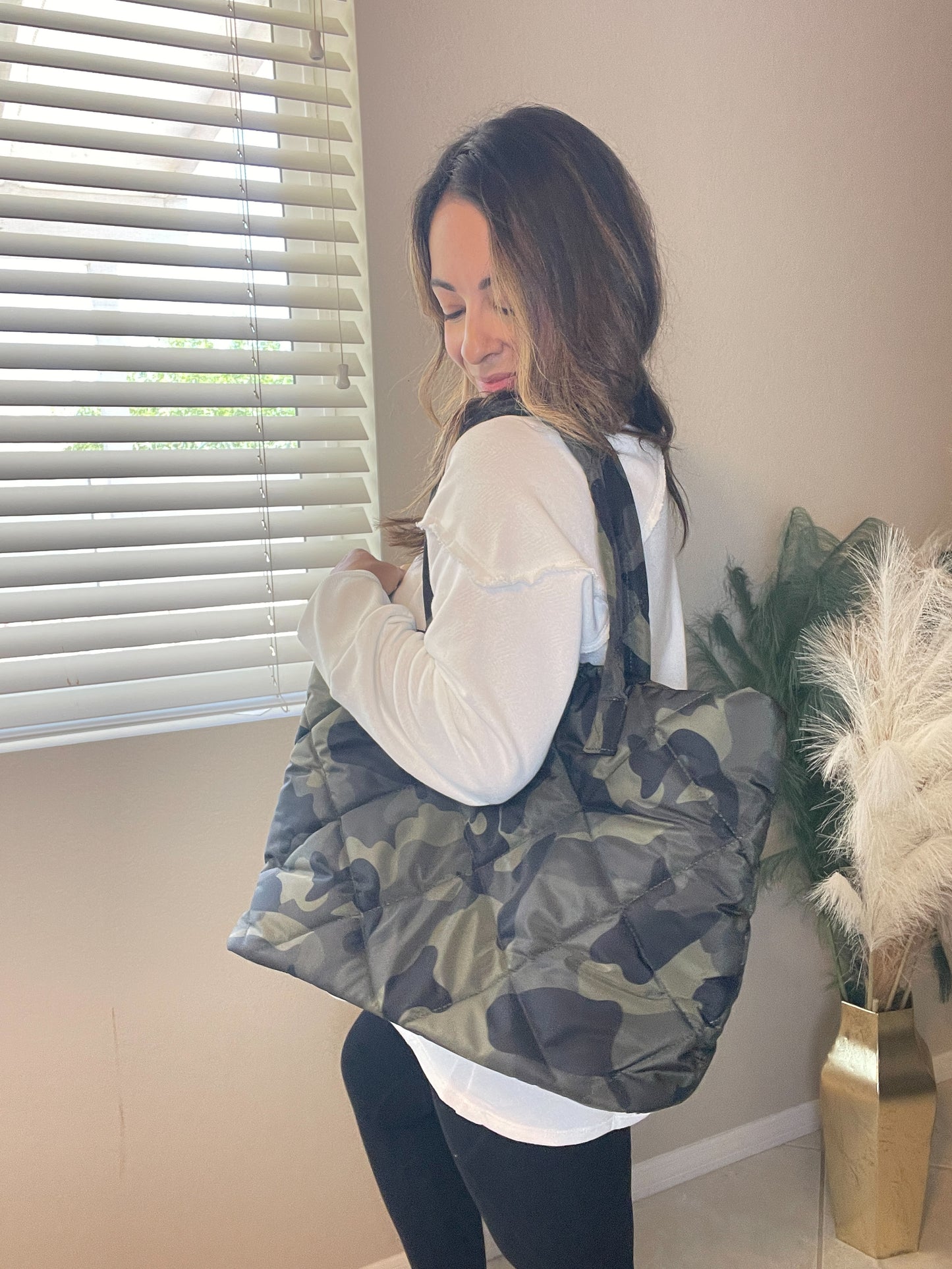Presley Camo Puffer Quilted Tote