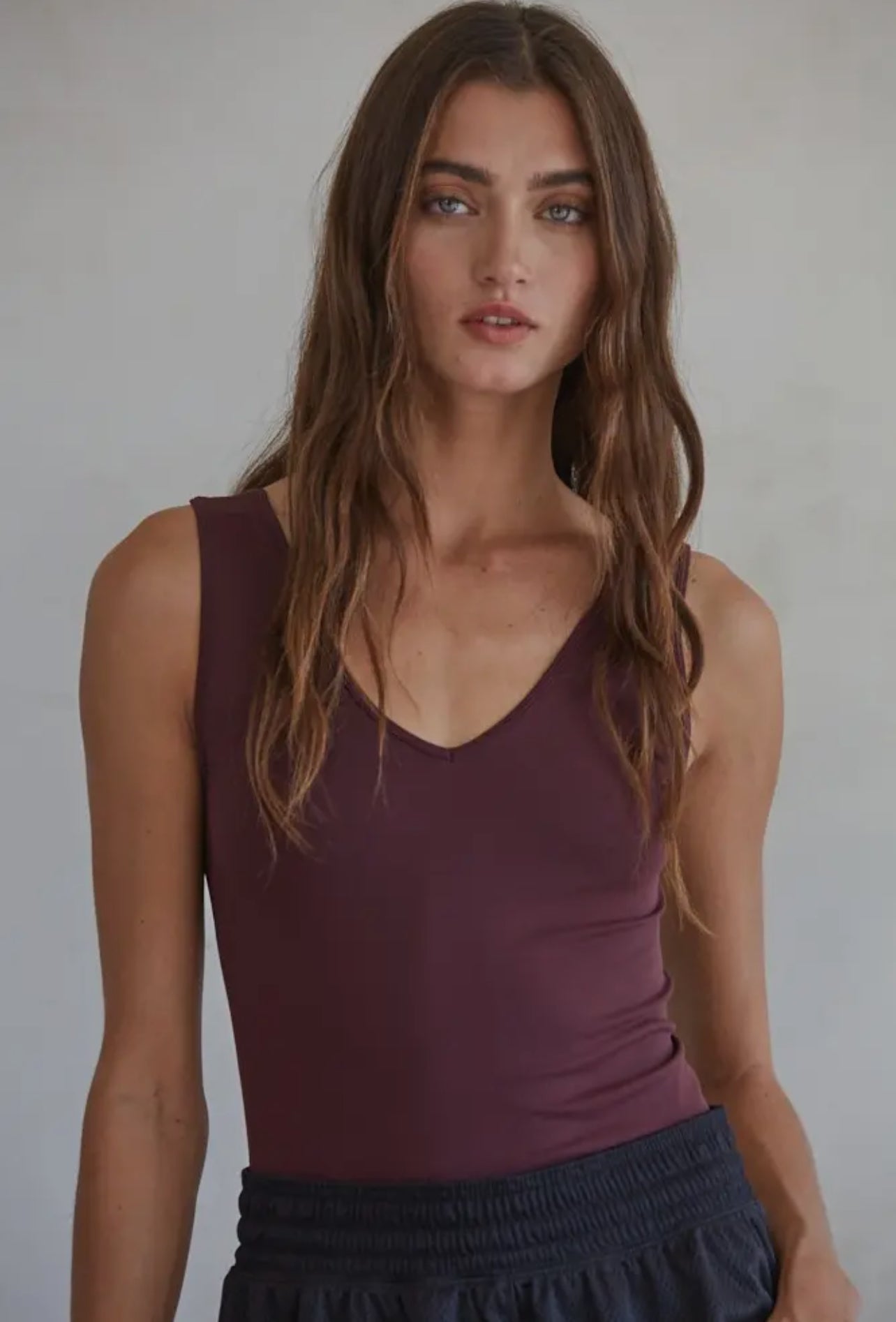 Seamless reverse U-V Neck Tank